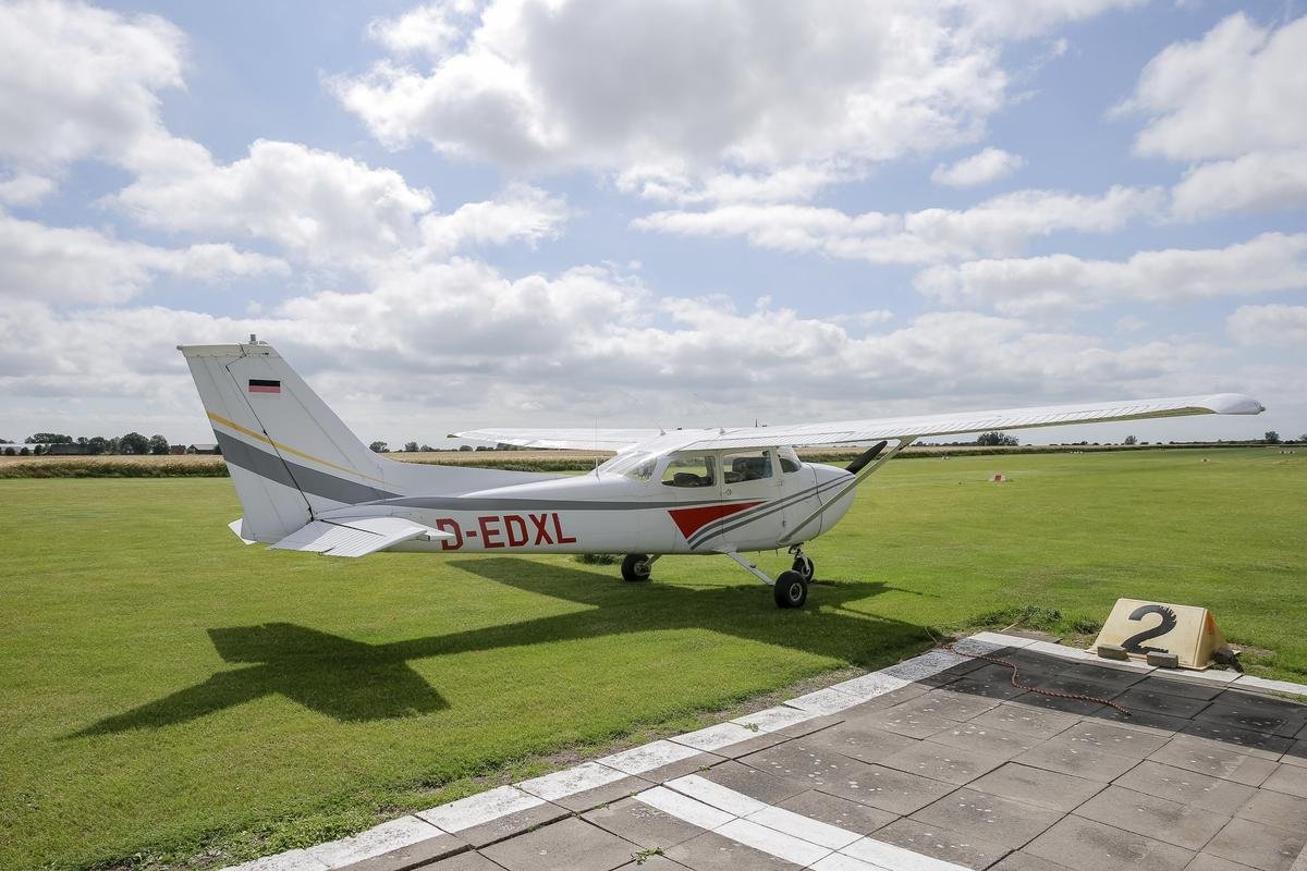 Mini-Flugplatz auf Fehmarn.jpg