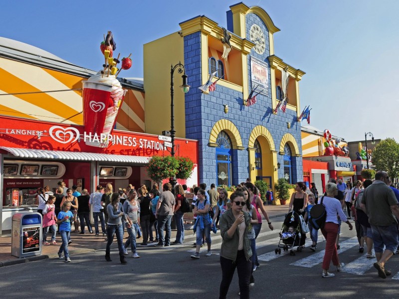 Im Movie Park stoßen Besucher jetzt schon vor Betreten des Freizeitparks an ihre Grenzen. (Archivbild)