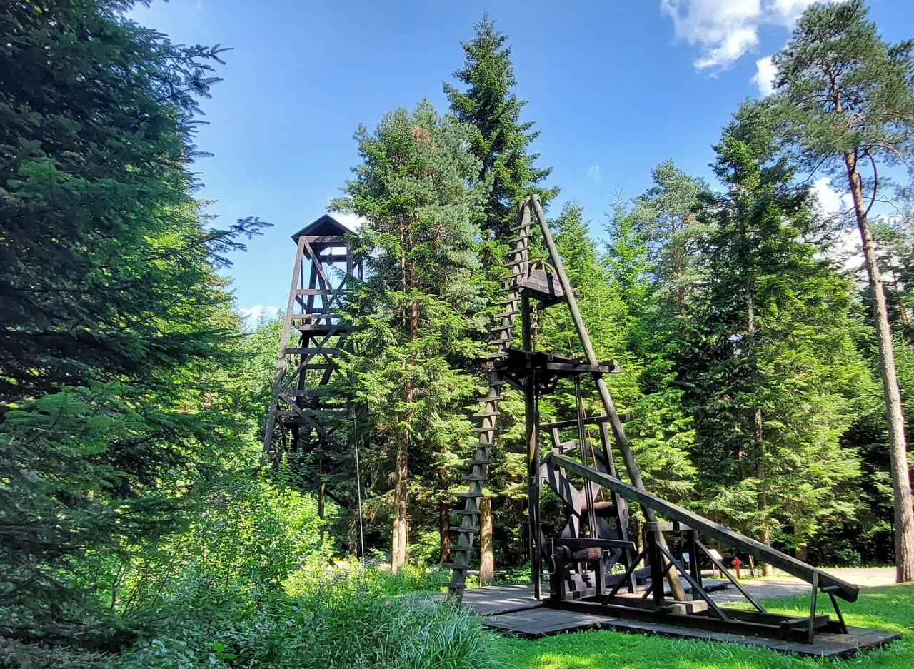 Die historischen Anlagen der ehemaligen Erdölmine in Bóbrka sind als Freilichtmuseum zugänglich.