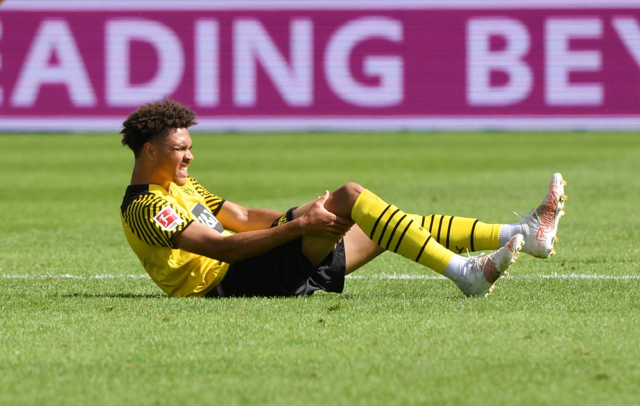 Nnamdi Collins verletzt sich beim Testspiel gegen den VfL Bochum.