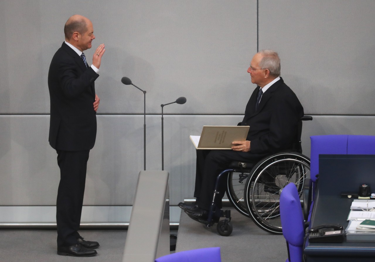 Olaf Scholz bei seiner Vereidigung als Bundesfinanzminister 2018.