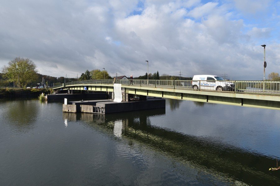 Pontonbrücke Dahlhausen.jpg