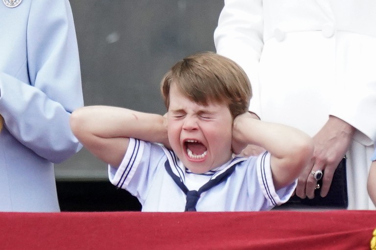 Prinz Louis zeigte sich unbeeindruckt von der Parade beim Auftakt zum Thronjubiläum von Queen Elizabeth II.