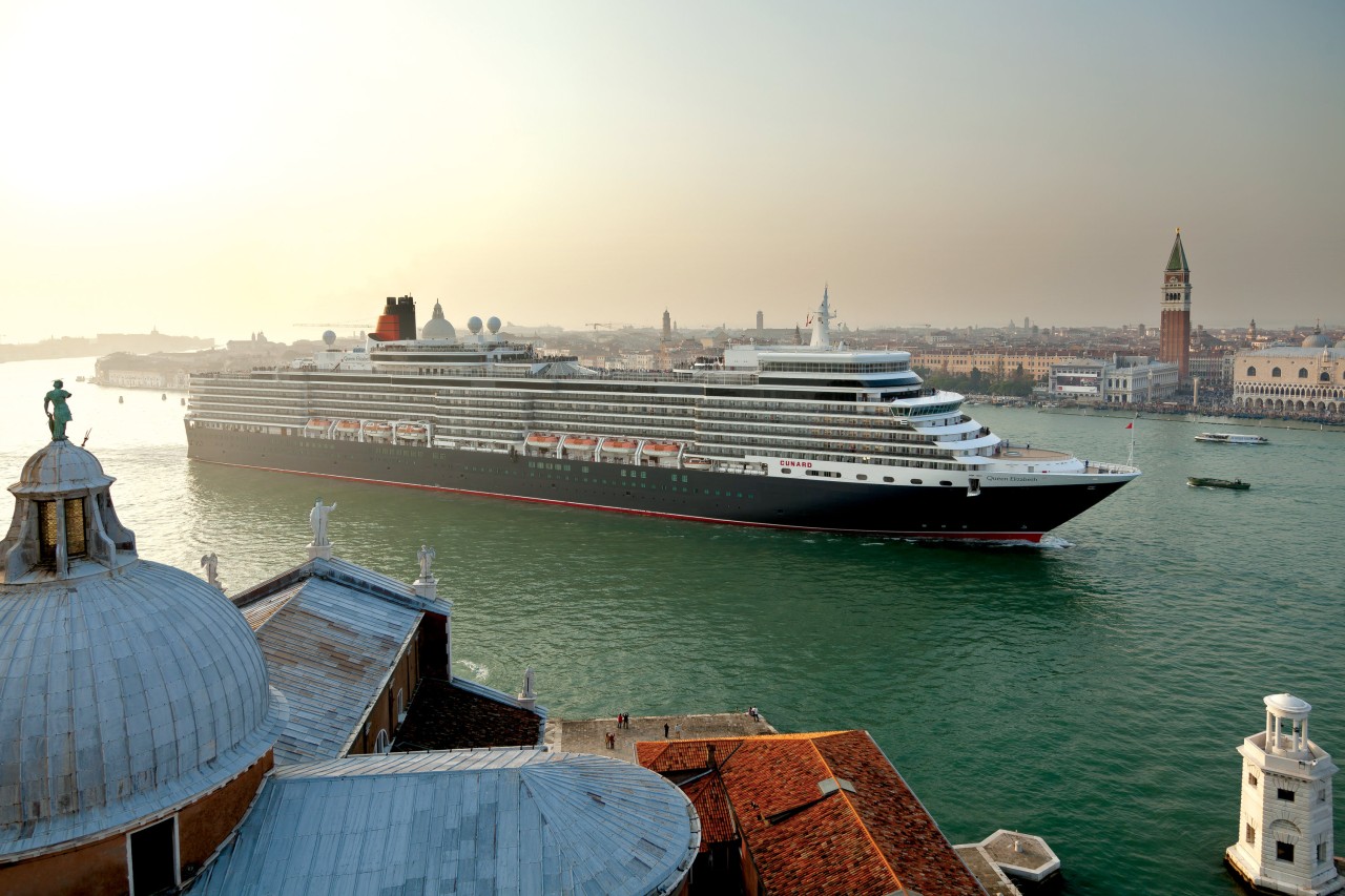 Die «Queen Elizabeth» in Venedig.