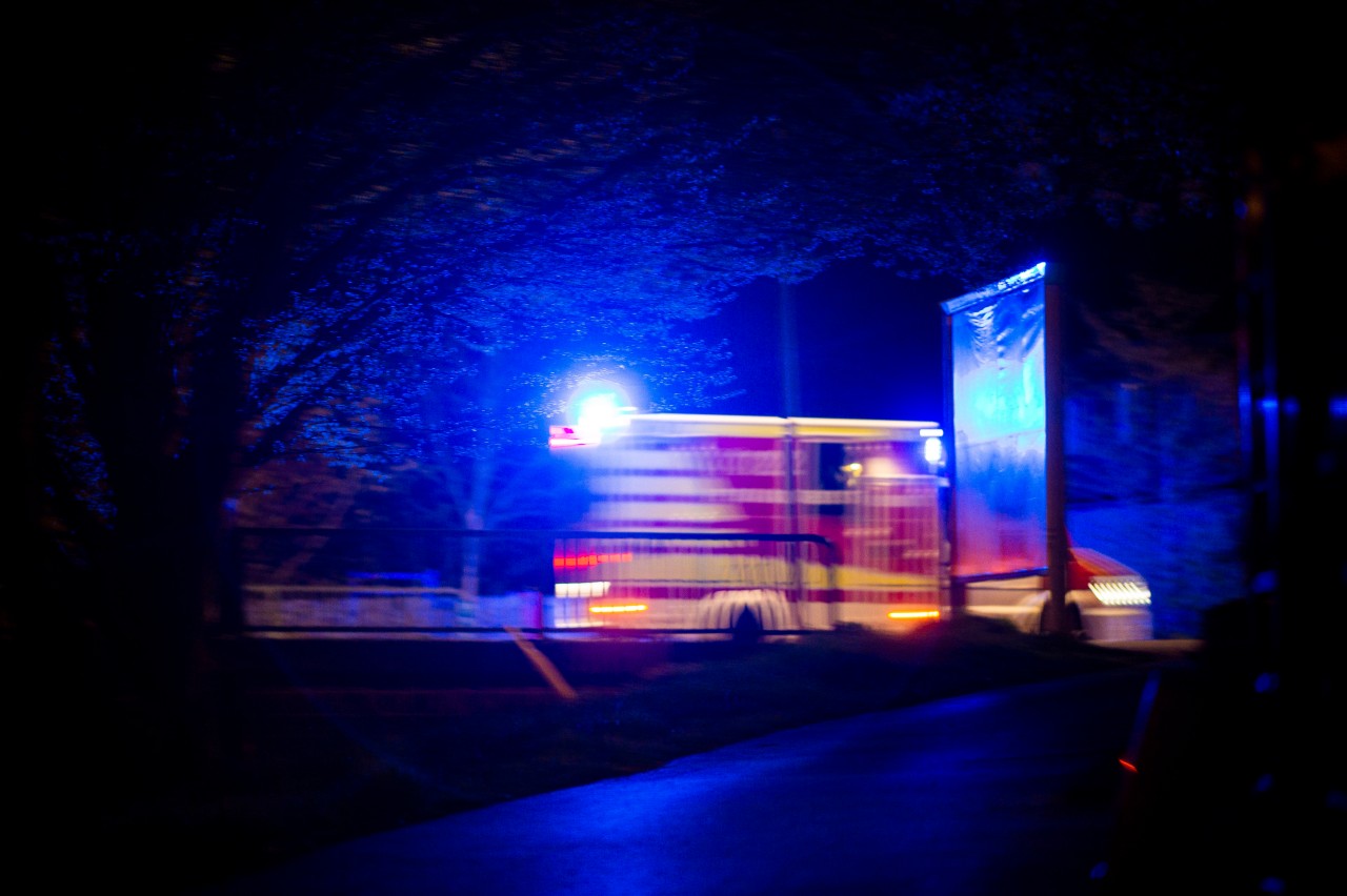 Ruhrgebiet: Für eine Frau aus Witten kam nach einem Unfall jede Hilfe zu spät. (Symbolbild)