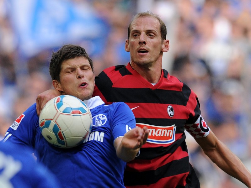 Klaas-Jan Huntelaar (bis 77.): Der Niederländer auf dem Weg in eine Krise? Zunächst schon, als ihm wenig gelang und er selbst bei guten Flanken in den Strafraum nicht gut stand. In...