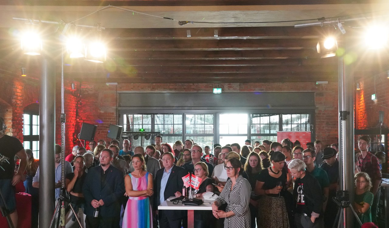 Wenig Feierlaune bei der Wahlparty der Linken. 