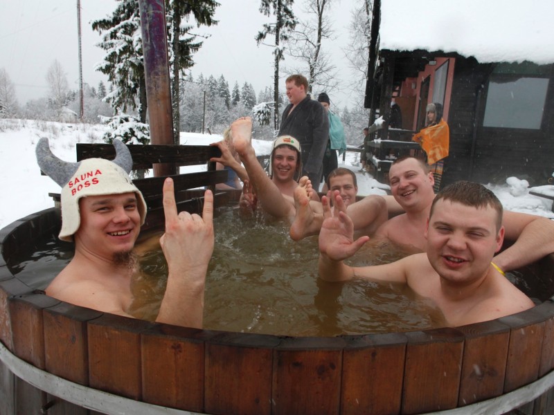 Rund 600 Menschen haben am Sonntag am vierten Europäischen Sauna-Marathon in Estland teilgenommen. 