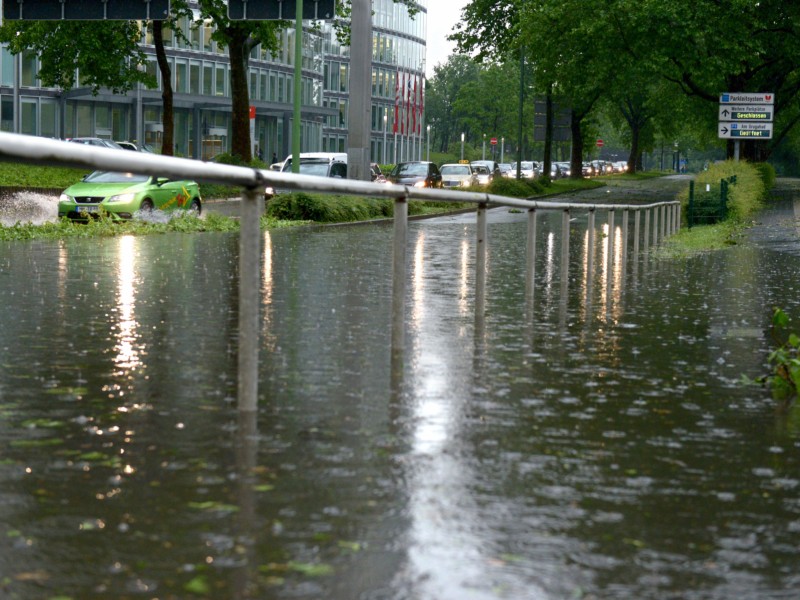 ... wo sich Straßen und Wege in Bäche und Seen verwandeln.