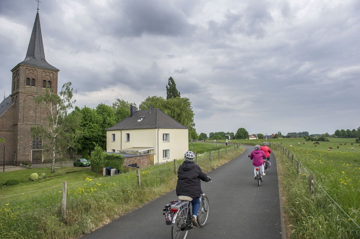 Storchenrundweg in Wesel Bislich_0.jpg