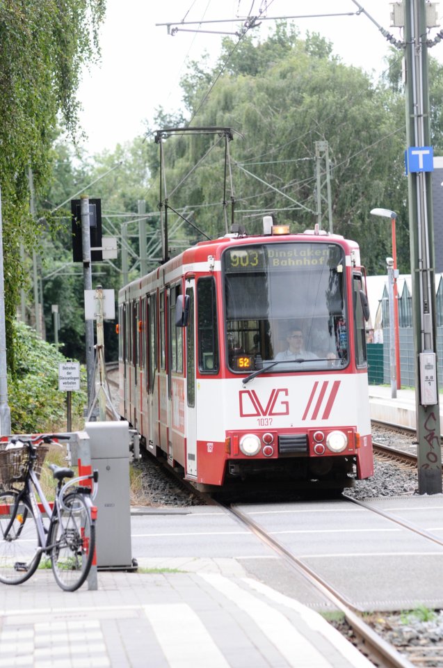 Straßenbahn-903-DVG-Duisburg.jpg