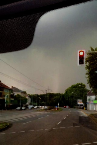 Tornado über Gelsenkirchen? Das Foto machte Janine Nini.