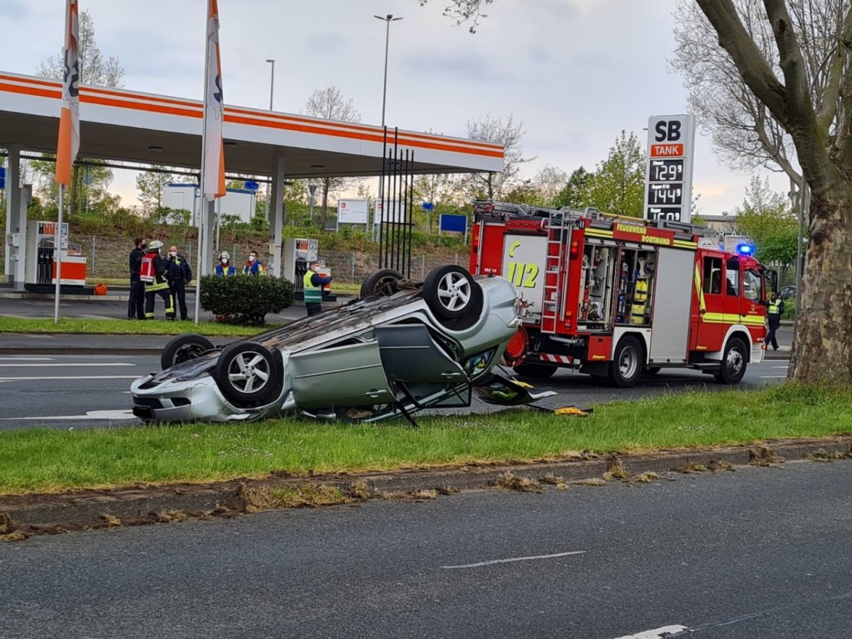 Unfall Dortmund Tankstelle.jpg