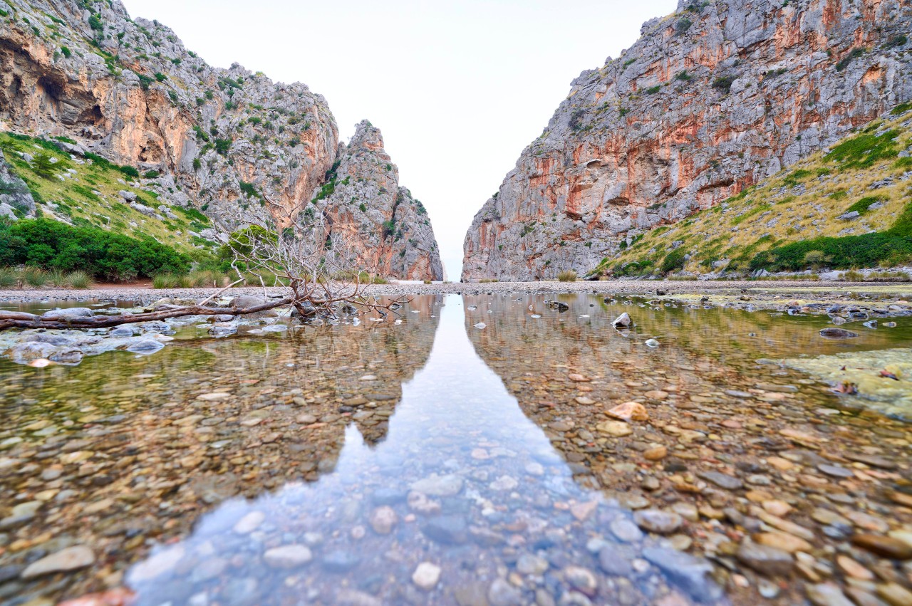 Urlaub auf Mallorca: Für einen Deutschen wurde ein Strandspaziergang durch den Torrent de Pareis zu einer  lebensbedrohliche Situation. (Symbolbild)