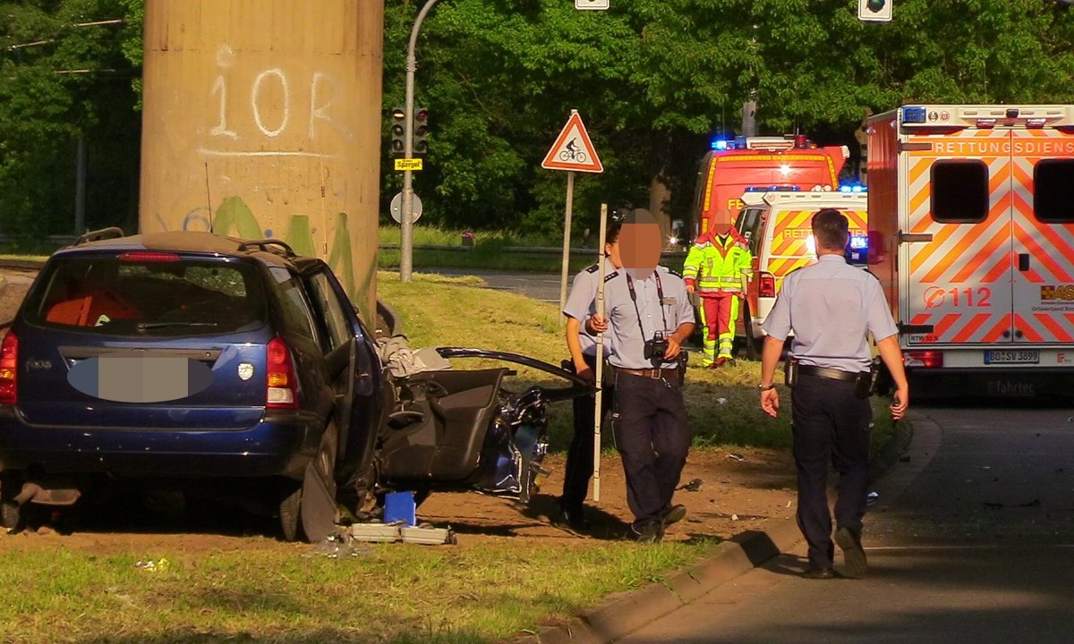 Verkehrsunfall Bochum.jpg