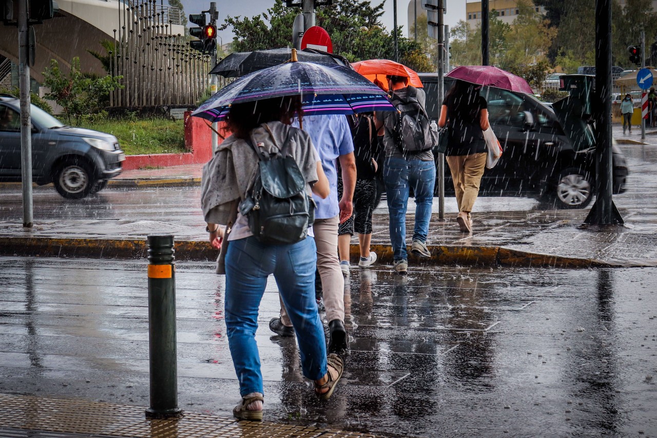 Das Wetter in NRW verspricht keinen schönen Sonntag. (Symbolbild)