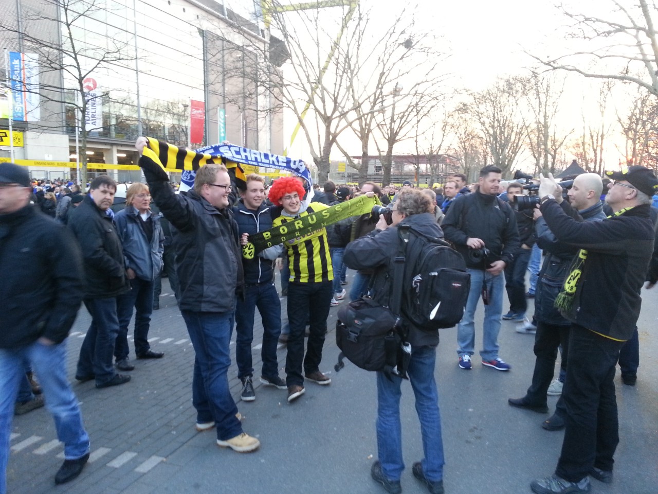 Dortmunder und Schalker - Geht auch in Eintracht. Auch am Derbytag.