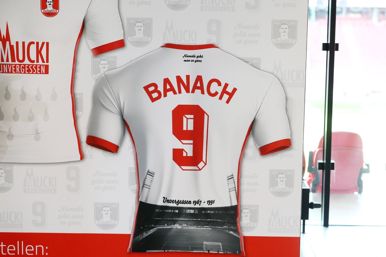 Sondertrikot für Maurice Banach.