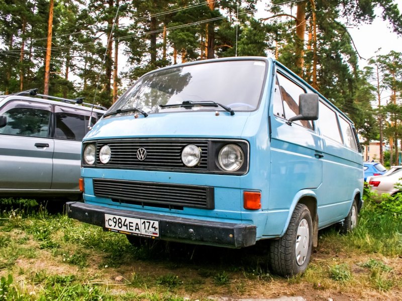 blauer-transporter.jpg