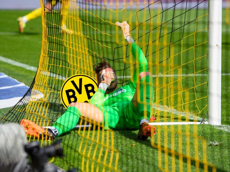 borussia-dortmund-marcel-lotka.jpg