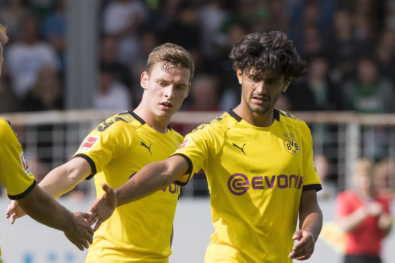 Borussia Dortmund gibt Sergio Gomez (l.) nach drei Jahren endgültig ab.