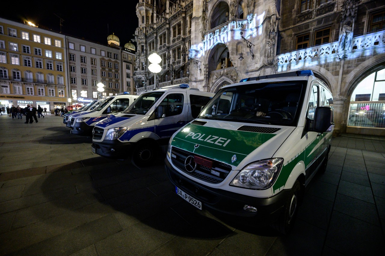 Vor Deutschland – England hatte die Polizei auf dem Marienplatz viel zu tun. (Archivbild)