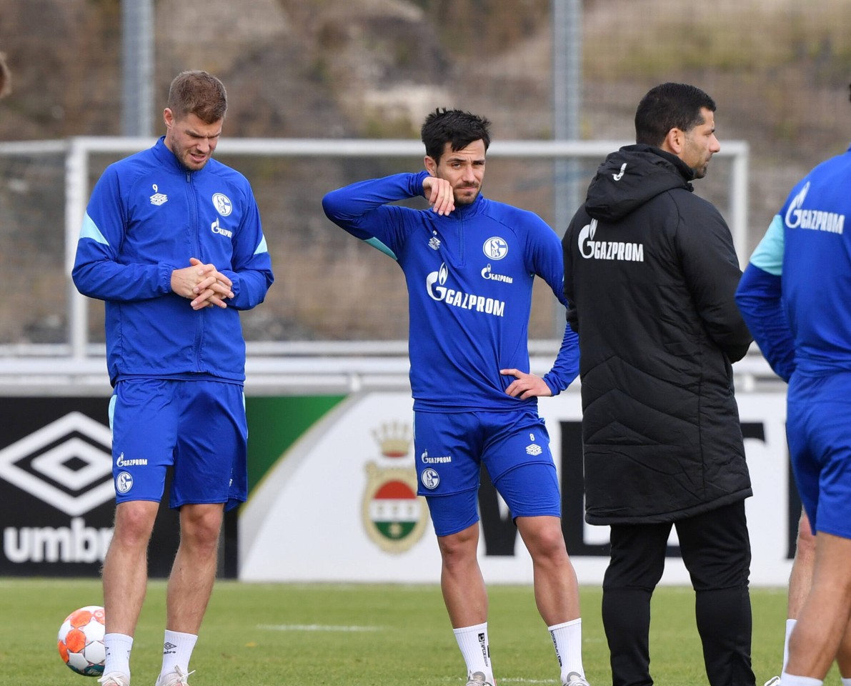 FC Schalke 04: Bleibt Danny Latza weiterhin Stammspieler unter Grammozis? Der S04-Trainer macht eine deutliche Ansage.