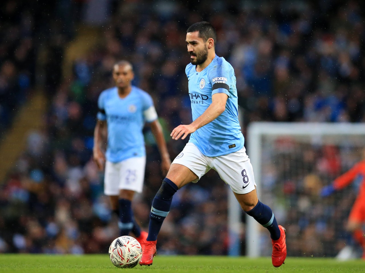 Bei Manchester City dirigiert Ilkay Gündogan das Spielgeschehen im Mittelfeld.