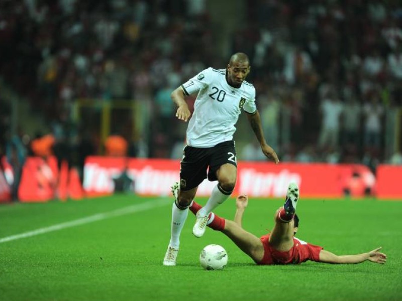 Fest dabei: Was für Vereinskollege Thomas Müller im Mittelfeld gilt, gilt für Jerome Boateng in der Verteidigung. Hinten kann der Neu-Bayer alles spielen. Daher für Löw unverzichtbar. Könnte sich mit der tollen Leistung gegen die Türkei den Stammplatz als rechter Verteidiger gesichert haben.