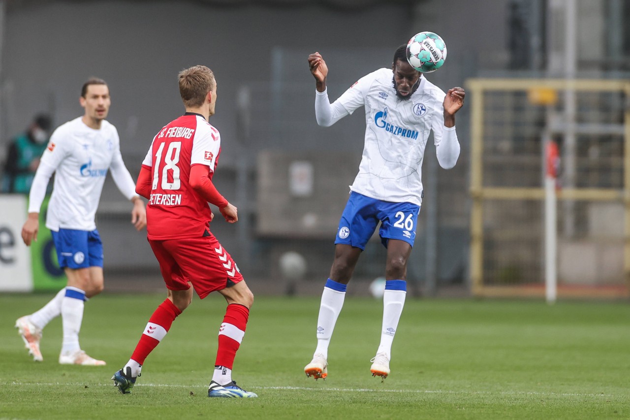 Salif Sané feierte gegen den SC Freiburg sein Comeback für Schalke 04.