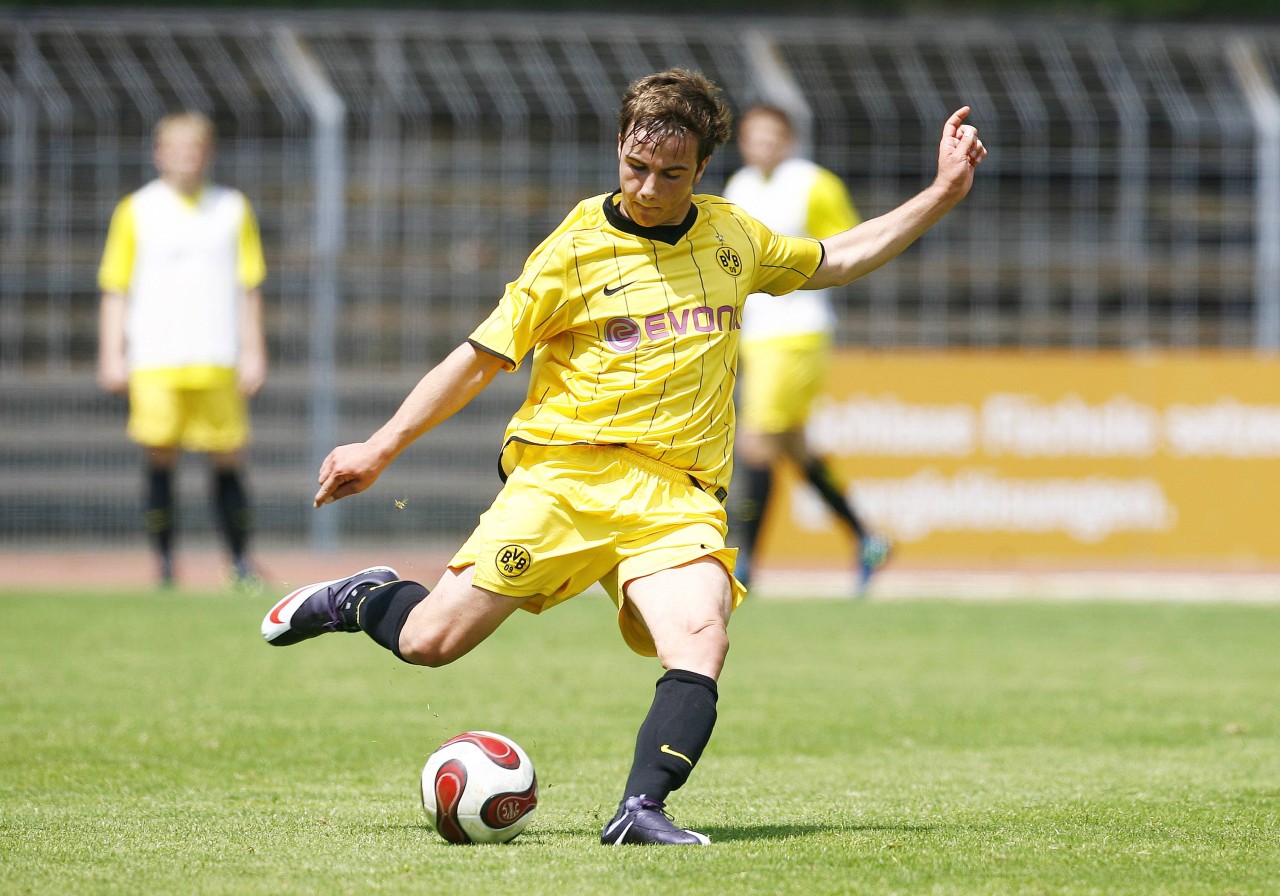 Auch mit dem späteren Weltmeister Mario Götze (hier bei einem Spiel der BVB U19) dürfte sich Moussa messen.