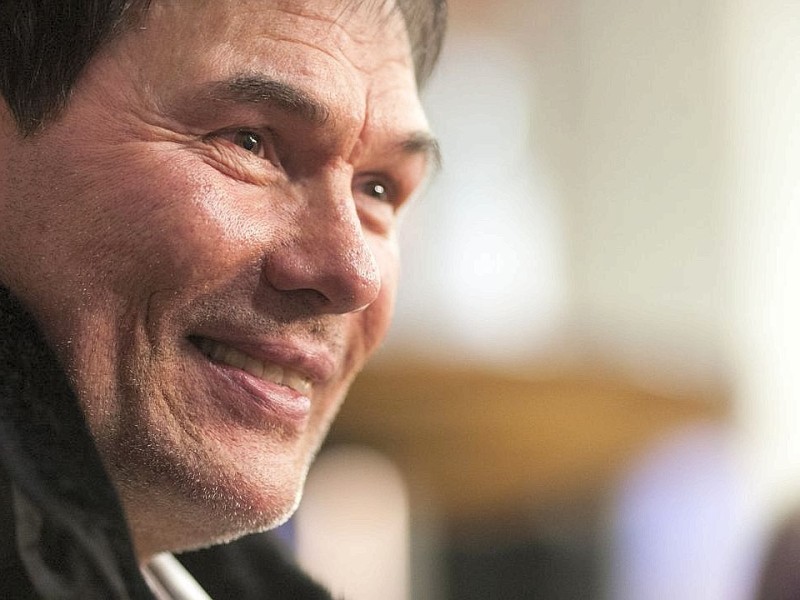 Norbert Nigbur bei der Veranstaltung - Ein Abend unter Schalkern - , in der es um die Pokalsiger - Mannschaft von 1972 ging, am Dienstag, 20.03.2012 im Presseraum der Veltins - Arena in Gelsenkirchen.Foto: Bernd Lauter / WAZ FotoPool