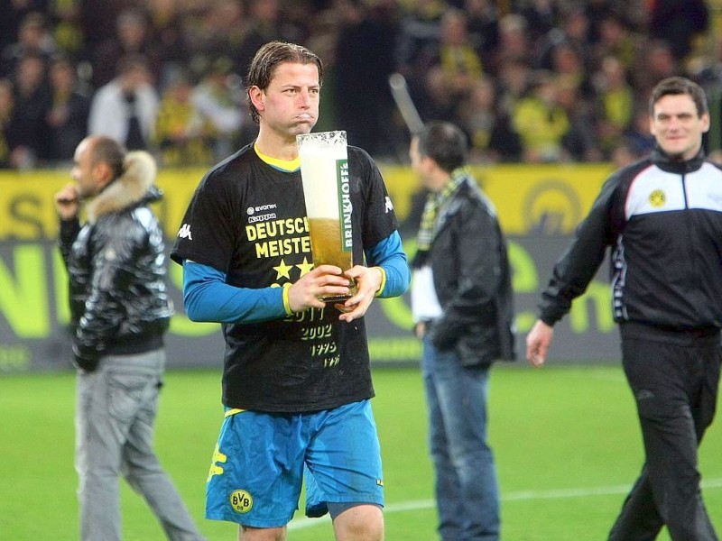 Roman Weidenfeller trinkt auch mal was.