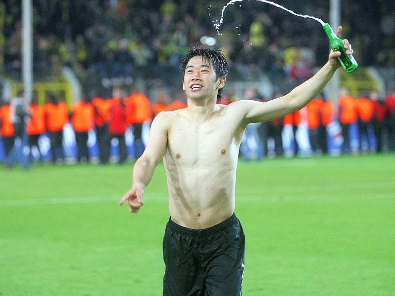 Wieder Meister! Der noch-Single Shinji Kagawa.