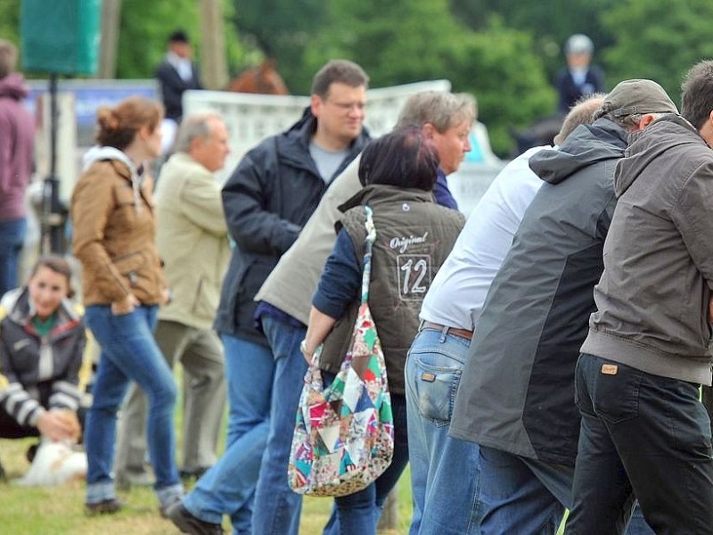 Reit- und Springturnier am Freitag, 08.06.2012 in Marl. Zum Reit- und Springturnier luden die Jagdreiter Westfalen ein.Foto: Joachim Kleine-Büning/WAZ FotoPool