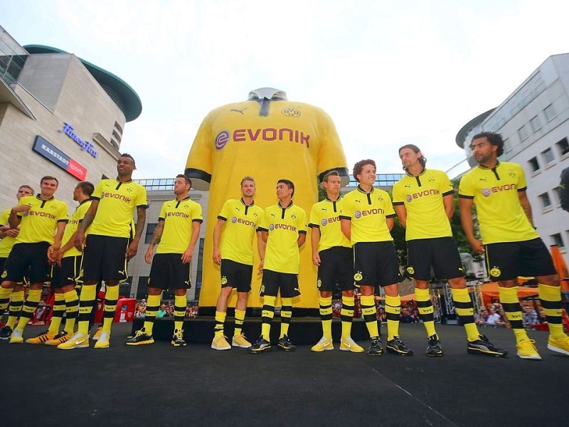 Weitere Fotos von der Trikot-Präsentation des BVB