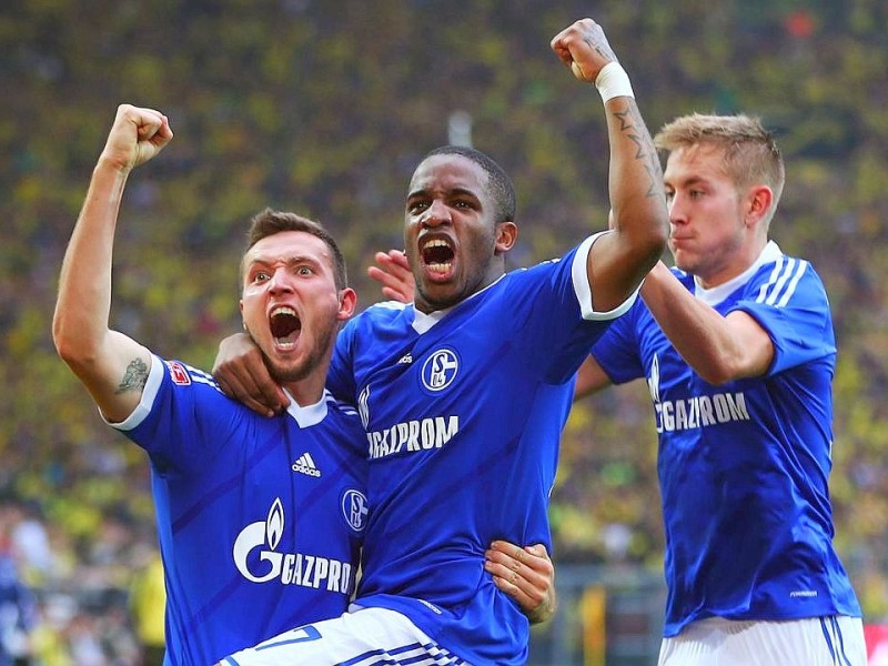 Der FC Schalke 04 hat das Revierderby gegen Borussia Dortmund mit 2:1 (1:0) gewonnen.