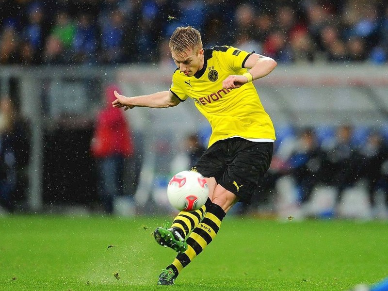 Am 17. Spieltag der Fußball-Bundesliga siegte Borussia Dortmund bei der TSG Hoffenheim mit 3:1. Für den BVB trafen Mario Götze, Kevin Großkreutz und Robert Lewandowski.