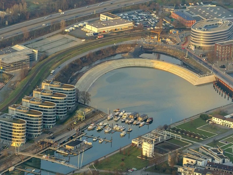 Der Innenhafen im Sonnenlicht.