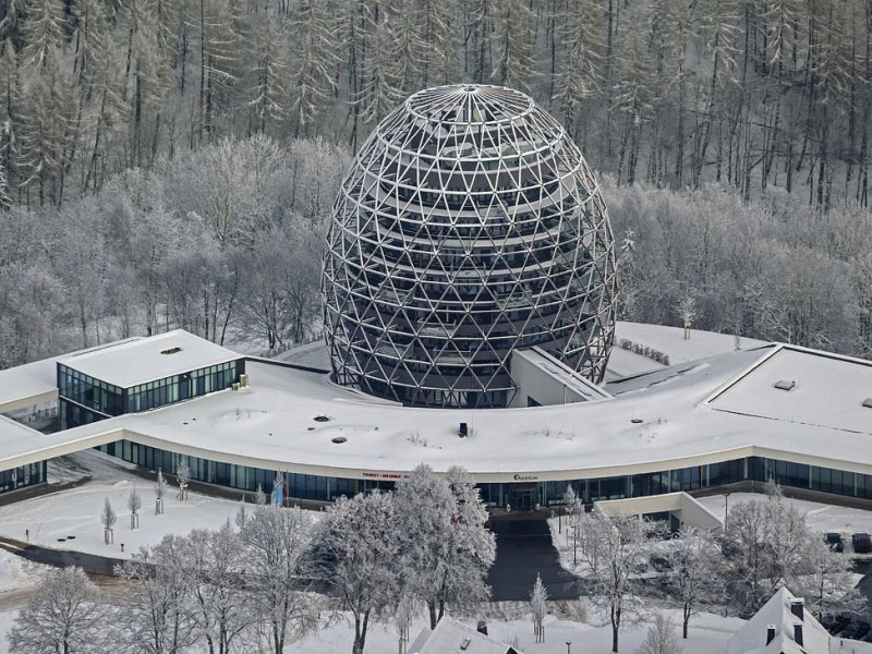 Winterberg-Mitte mit Tourismuszentrum Oversum.