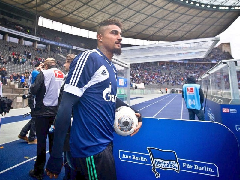 Schalke 04 hat den direkten Tabellennachbarn Hertha BSC besiegt.