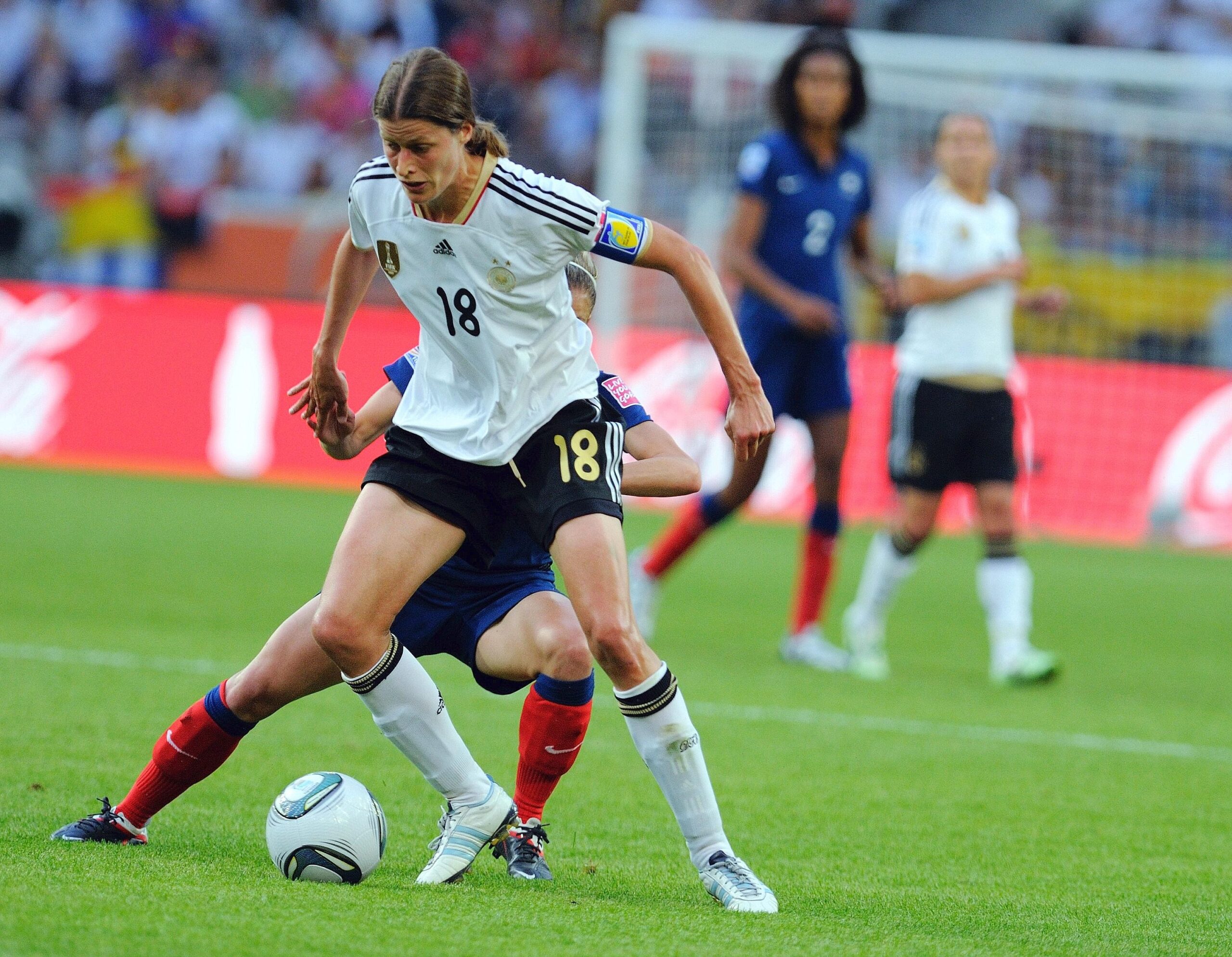 Die deutsche Frauen-Nationalelf siegte im letzten Gruppenspiel gegen Frankreich 4:2.