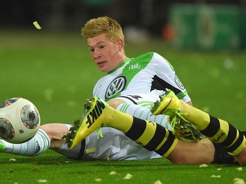 Der BVB schlägt den VfL Wolfsburg im DFB-Pokal-Halbfinale mit 2:0. Die Impressionen aus dem Signal Iduna Park.