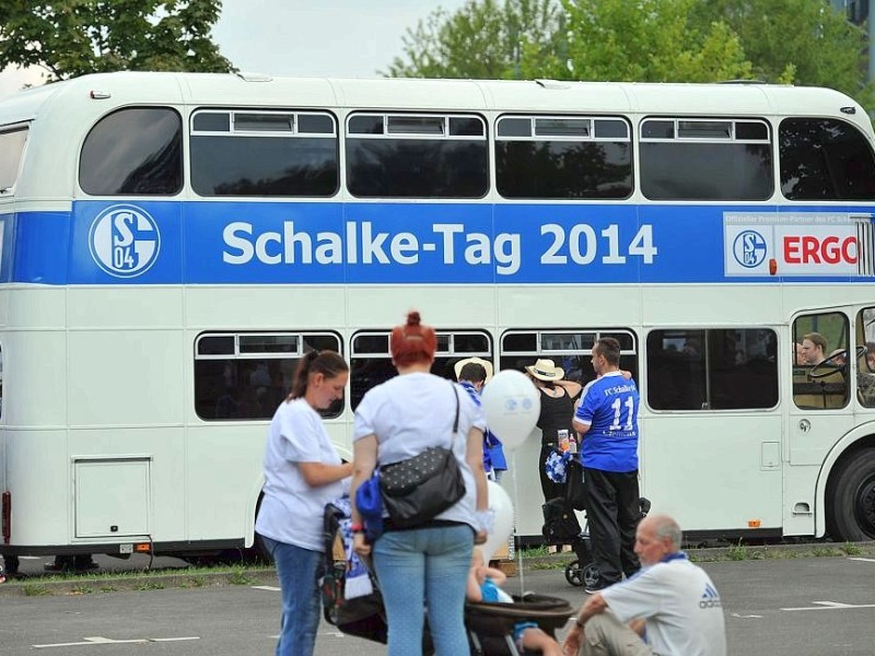 Mehr als Hunderttausend Besucher strömten am Sonntag über das Vereinsgelände auf dem Berger Feld.