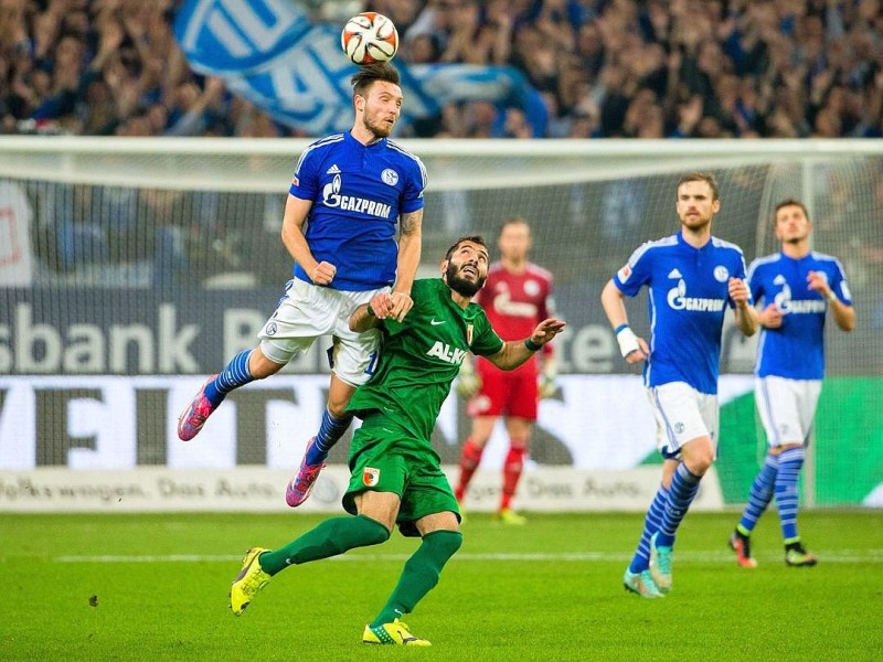 Schalke 04 feierte einen wichtigen, allerdings auch glücklichen 1:0-Sieg gegen den FC Augsburg - und musste diesen Sieg teuer bezahlen: Julian Draxler verletzte sich wohl schwer am Oberschenkel.