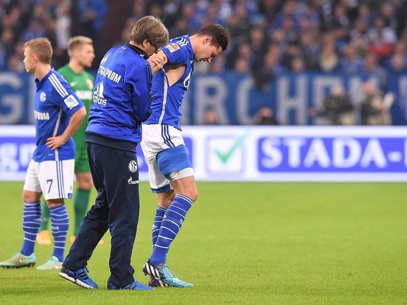 Schalke 04 feierte einen wichtigen, allerdings auch glücklichen 1:0-Sieg gegen den FC Augsburg - und musste diesen Sieg teuer bezahlen: Julian Draxler verletzte sich wohl schwer am Oberschenkel.