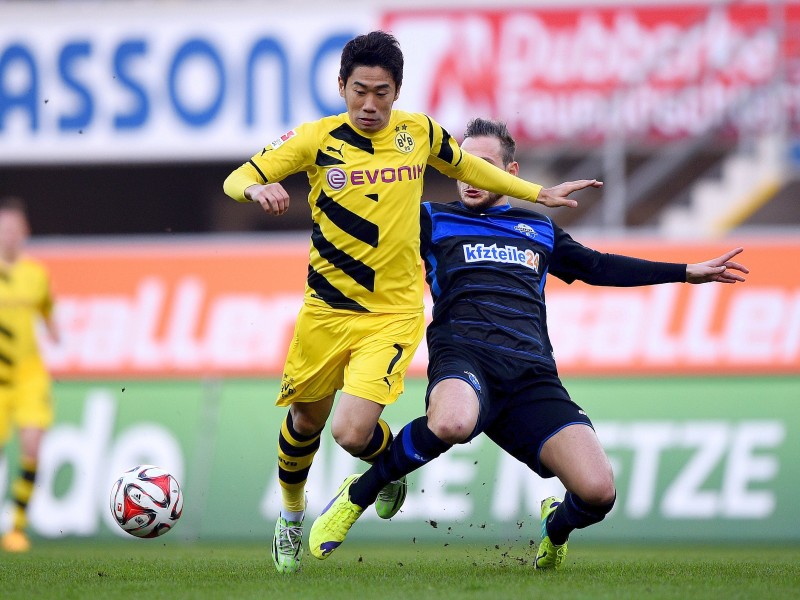 Der SC Paderborn und Borussia Dortmund trennen sich am 12. Spieltag der Fußball-Bundesliga mit einem 2:2. Die Bilder vom Spiel in Paderborn.