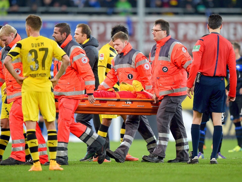 Der SC Paderborn und Borussia Dortmund trennen sich am 12. Spieltag der Fußball-Bundesliga mit einem 2:2. Die Bilder vom Spiel in Paderborn.