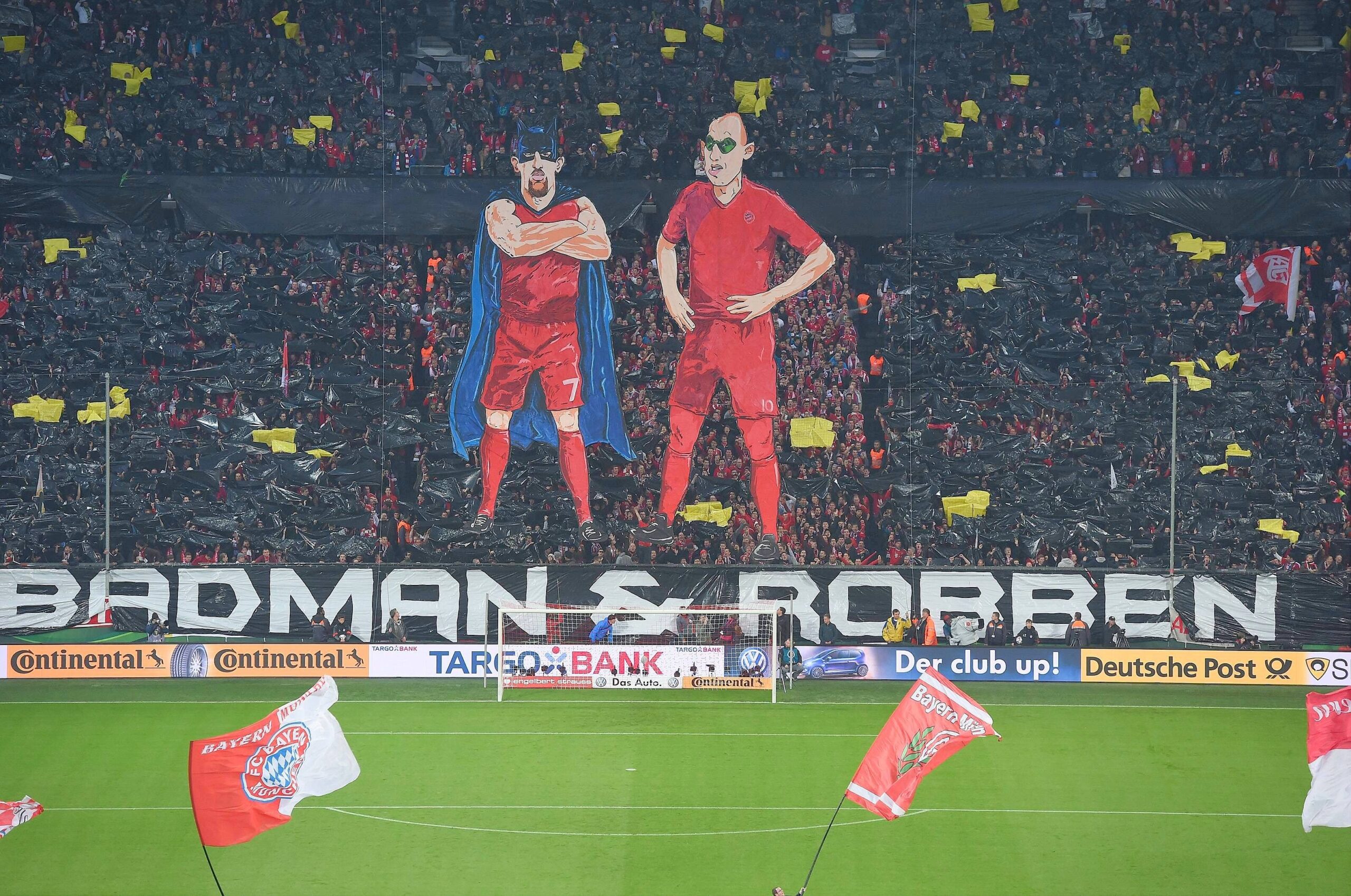 “The Real Badman & Robben” - die Anhänger des Pokal-Titelverteidigers Bayern München hatten für das Halbfinale eine Choreographie vorbereitet, die jedoch in die Kategorie “Gewollt und nicht gekonnt” fiel.