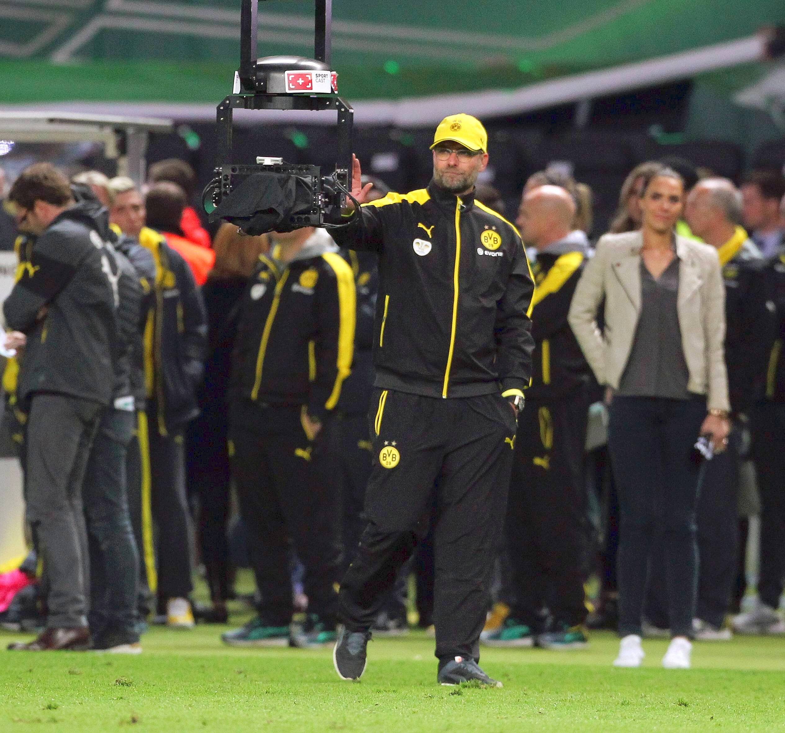 1:3-Pleite im DFB-Pokal-Finale - Jürgen Klopp hatte sich sicher seinen Abschied vom BVB schöner vorgestellt.